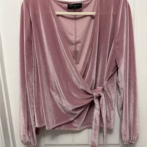LANE BRYANT 18 / 20 1X Pink Metallic Velvet CROSSOVER Faux Wrap Blouse (24-28)